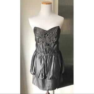 Lulumari strapless dress